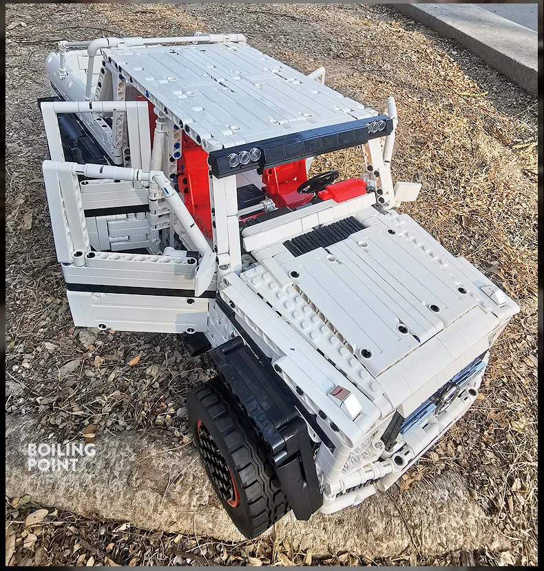 Mould King 13061 Technisches Auto-Spielzeug: APP- und RC-gesteuerter motorisierter G63 6X6 Offroad-SUV-Bausatz, Bausteine, Kindergeschenk – Detail 8