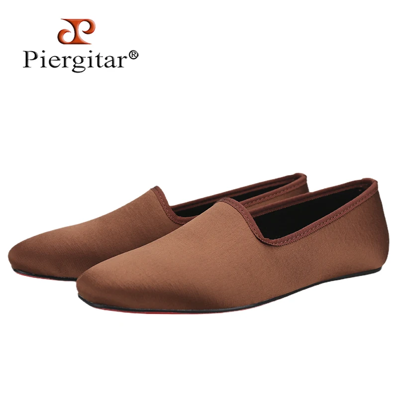 

Piergitar Multicolor Silk Fabric Men Flats Handmade Men's Casual Shoes Slip-On Dancing Shoes With Black Quilted Cotton Insole