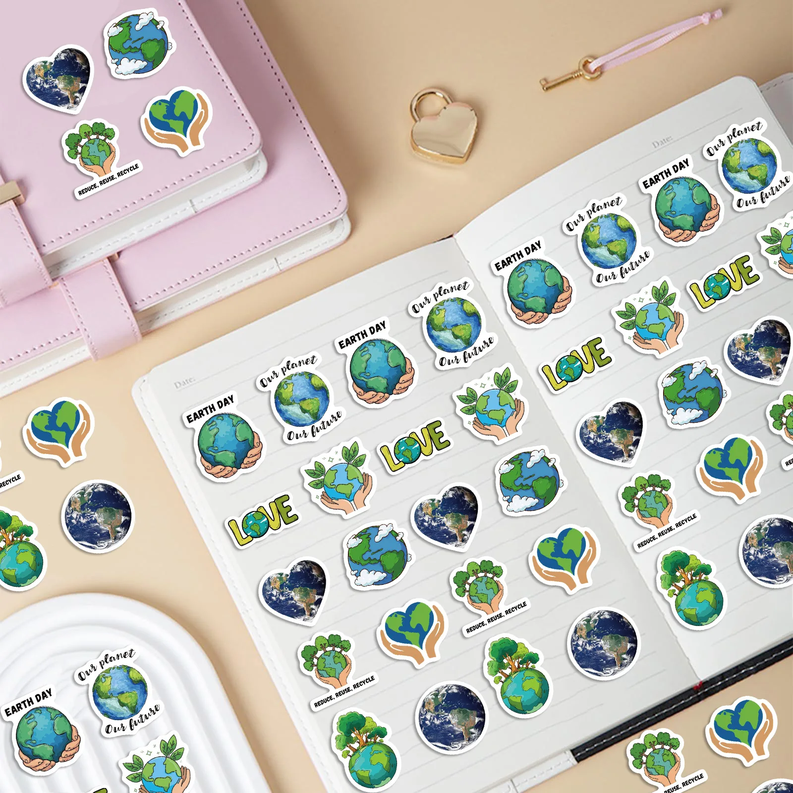 500PCS 지구의 날 친환경 스티커 롤 환경 활동 및 DIY 스크랩북킹을 위한 방수 자체 접착 데칼