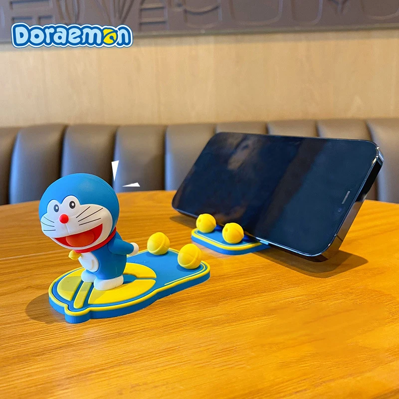 

Doraemon Mobile Phone Tablet Universal Stand Cute Cartoon Desktop Mobile Phone Stand Ornament Decorative Gift