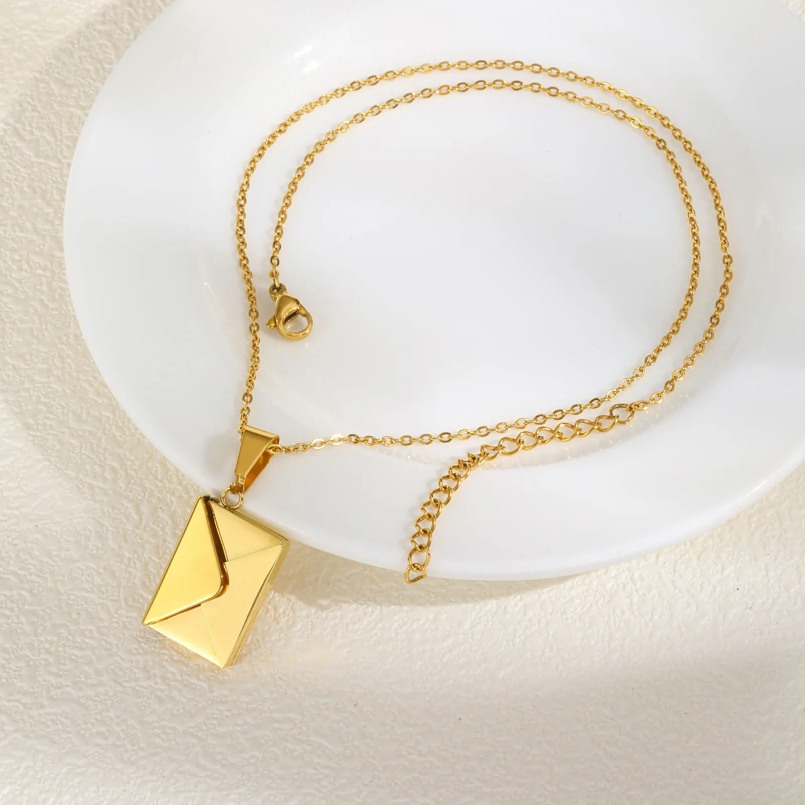 Collier médaillon Photo personnalisé, enveloppe, pendentif en forme de lettre d'amour pour femmes, pendentif Photo personnalisé, cadeaux 5 Collier médaillon Photo personnalisé, enveloppe, pendentif en forme de lettre d'amour pour femmes, pendentif Photo personnalisé, cadeaux 5