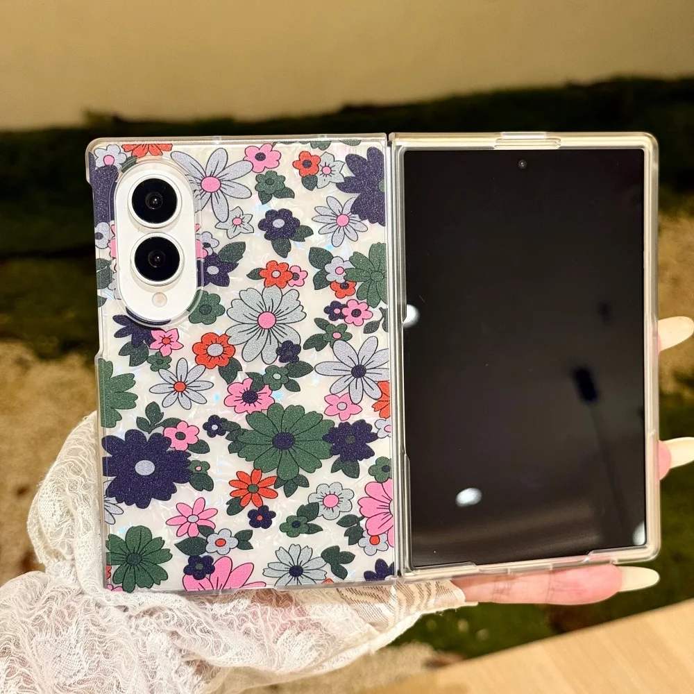 Luxury Floral Tulip Leaf Case with Colorful Shell Pattern