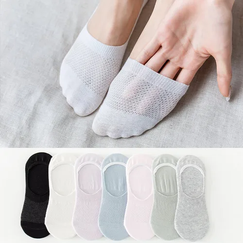 여름의 발끝을 편안하게 감싸줄 실리콘 논슬립 로우컷 보트 양말 추천