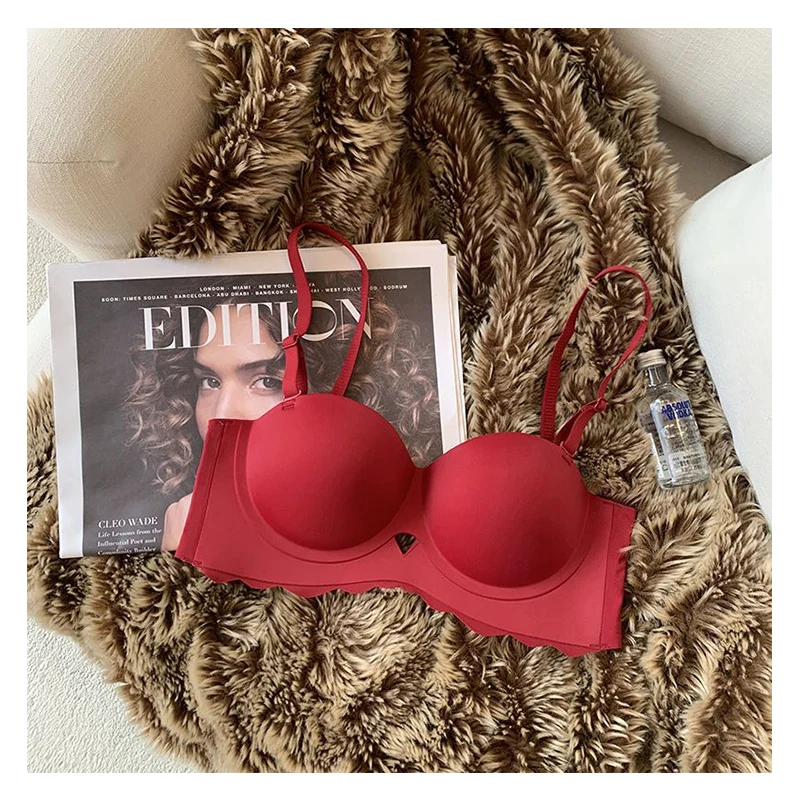 Strapless Bras for Women Brasieres Gathere Invisible Backless Bras Female Intimates Lingerie Detachable Straps Sexy Underwear