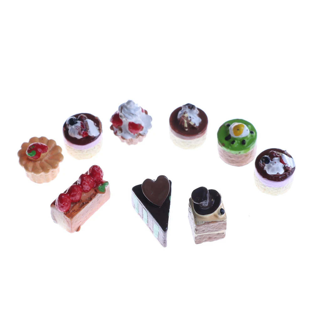 

8pcs/lot Resin Miniature Food 3D Strawberry Chocolate Cake Charm Craft Fake Kitchen Toys Art Supply Decoration