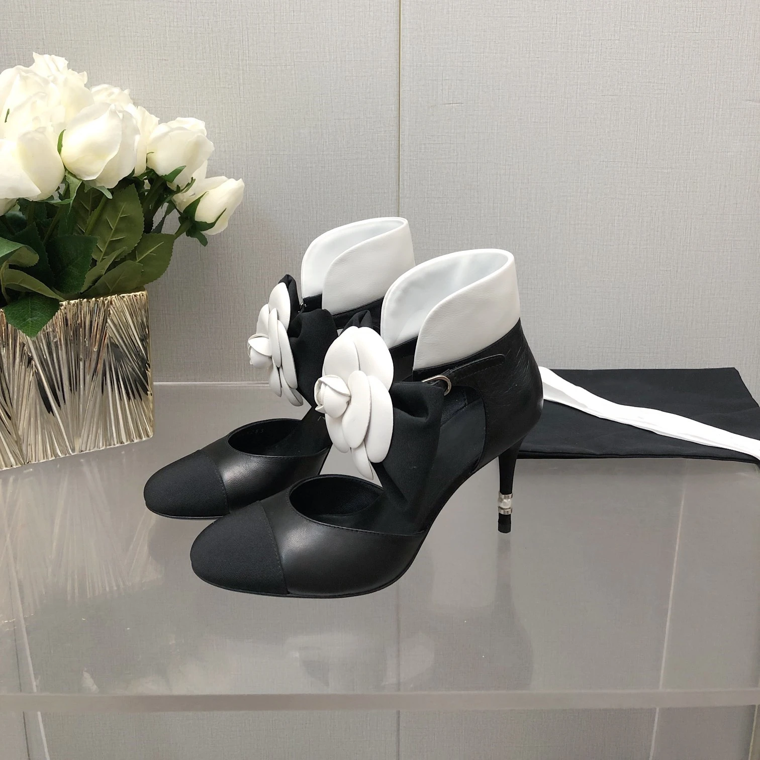 

Spring Autumn Women Pumps Fashion Genuine Leather Pumps Super High Heels Flower Pearls Butterfly Knot Woman Party Dress Shoes