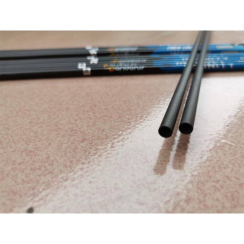 Kit Flèches Surwolf Neuf 30 Flèches Carbone Pour Tir à L'arc - SP500/600, Plumes, Chasse Ou Cible - Neuf, Longueur 31.57 Pouces Browning Couteau