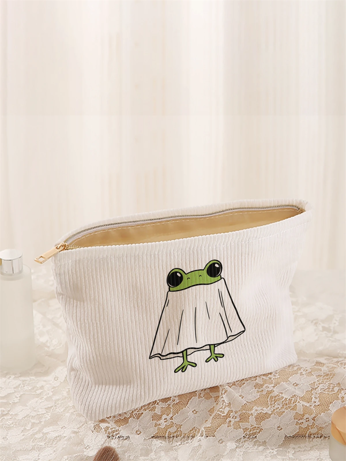 1 cartoon frog patterned corduroy makeup bag, lightweight zipper makeup storage box, multifunctional bag with lining