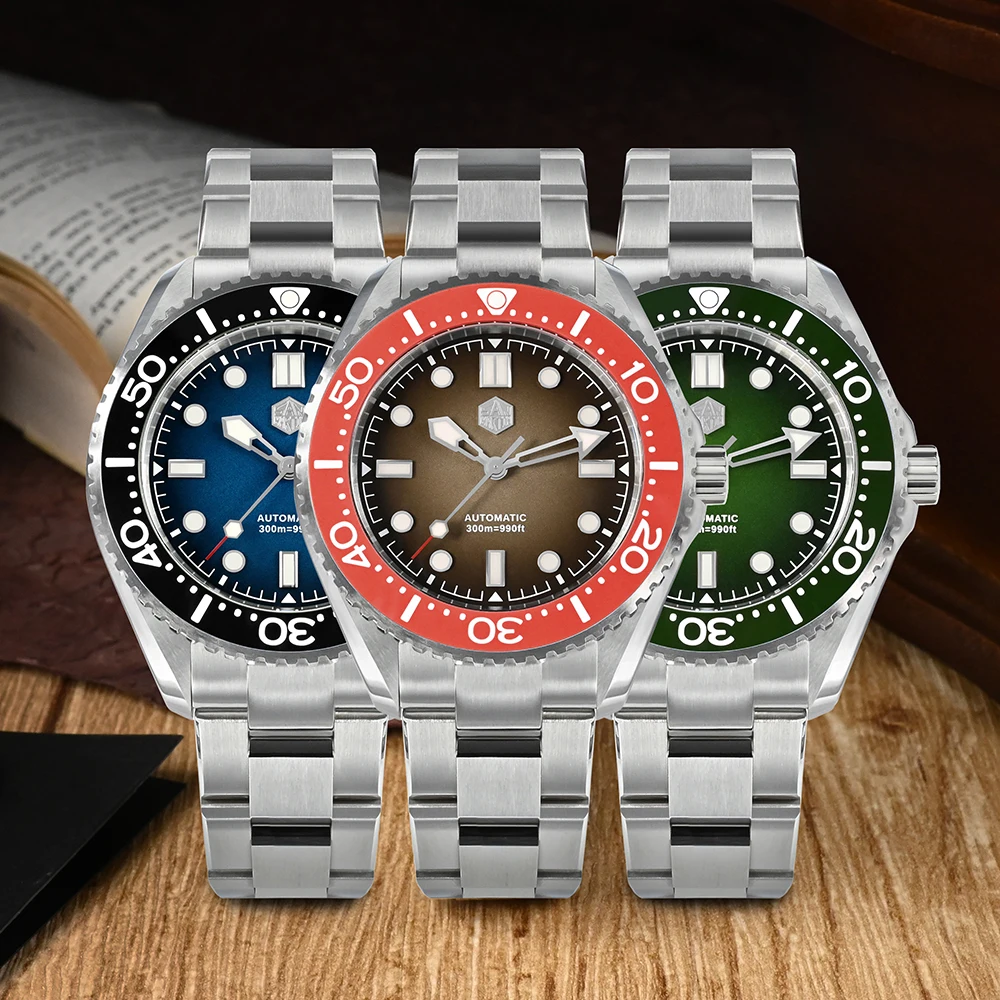 San Martin Diving Sports Men Wristwatch 300m Helium Device Blue luminous NH35 Automatic Mechanical Watch 42.5mm Upgraded SN0036