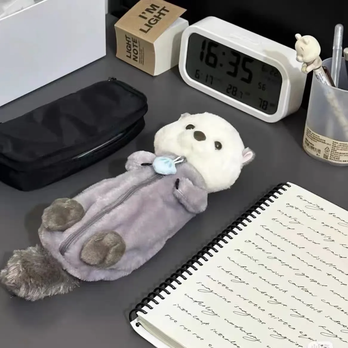 귀여운 수달 인형 필통 - 인스타 스타일 부드럽고 폭신한 봉제인형 문구 정리 가..