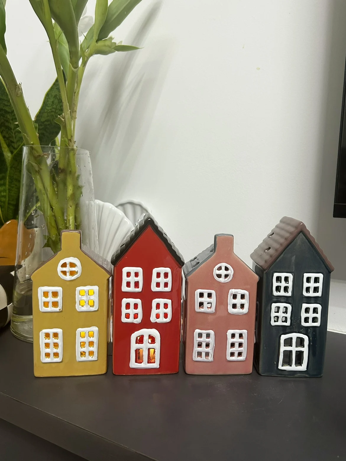 

Nordic hand-painted architectural ceramic house candle holder creative lamp ornaments home decorations