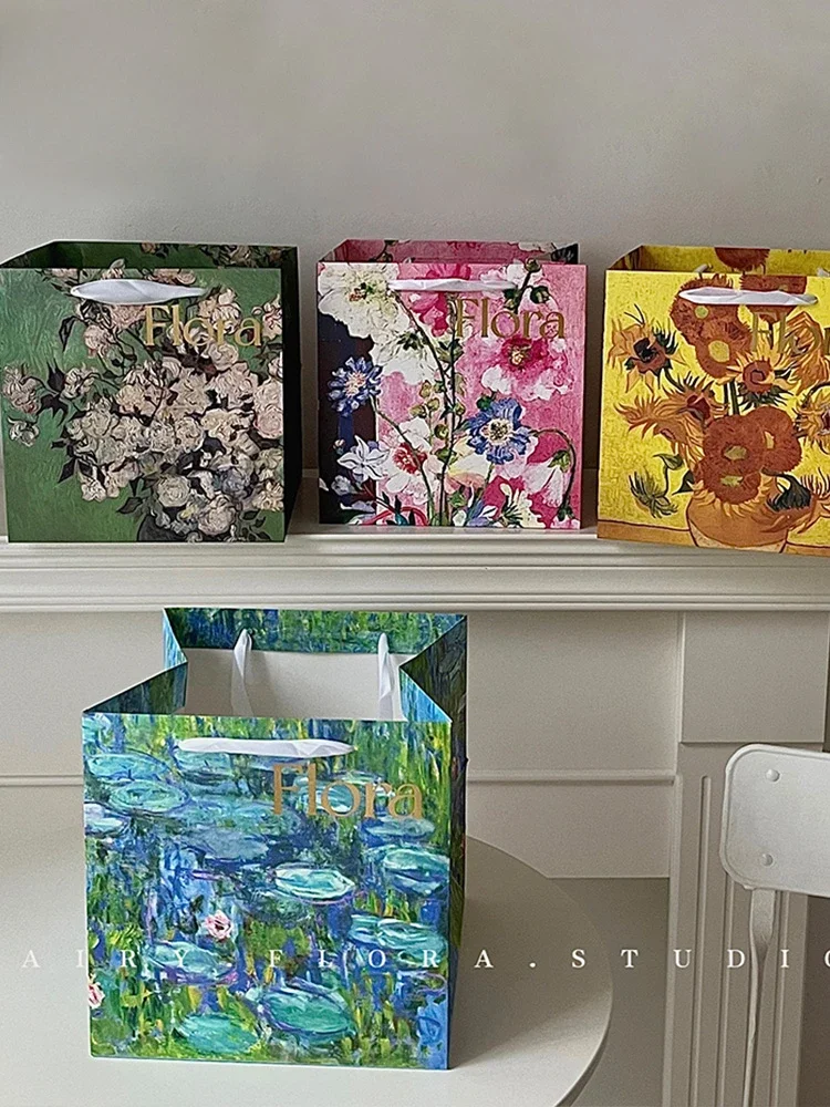 

10pcs Oil Painting Pattern Series Flower Handbag Square Art Flower Handbags Flower Bouquet Illustration Gift Packaging Handbag