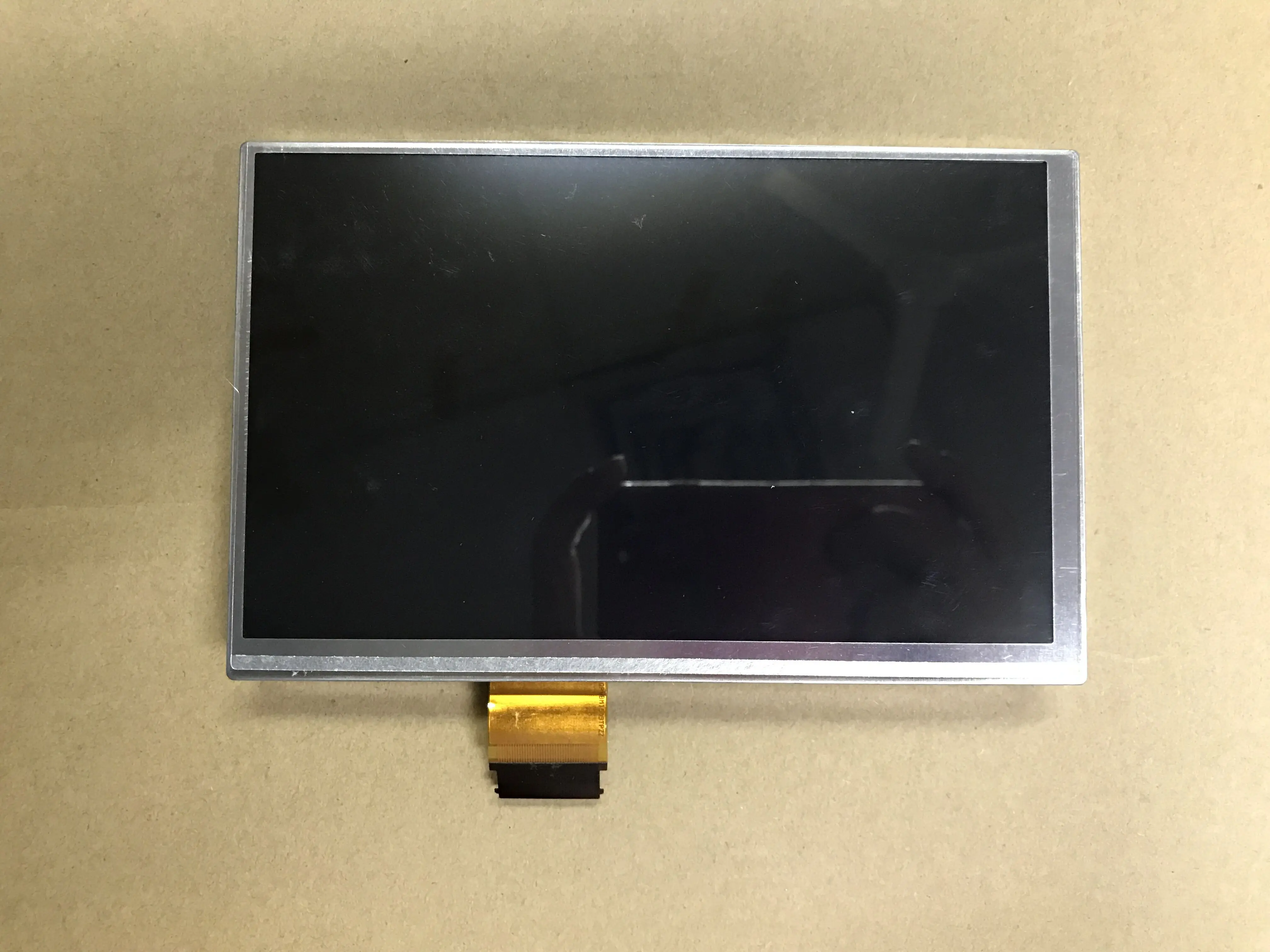LQ070Y5DG12 자동차 GPS 네비게이션 LCD 모니터 시스템용 터치스크린이 없는 새로운 브랜드 7인치 LCD 디스플레이 LQ070Y5DG14