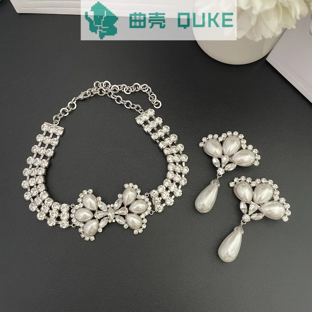 

European and American light luxury retro high-end temperament crystal pearl necklace female fan-shaped ear clip female