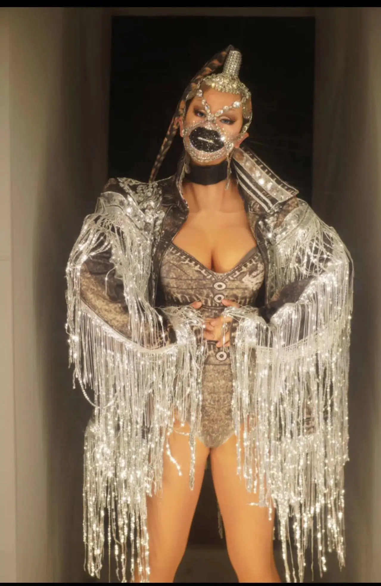 Shining Rhinestones Tassel Dance Women SuitsSets Sexy Mesh Crystal Leotard Singer DancerStage Wear Nightclub Outfit  B137