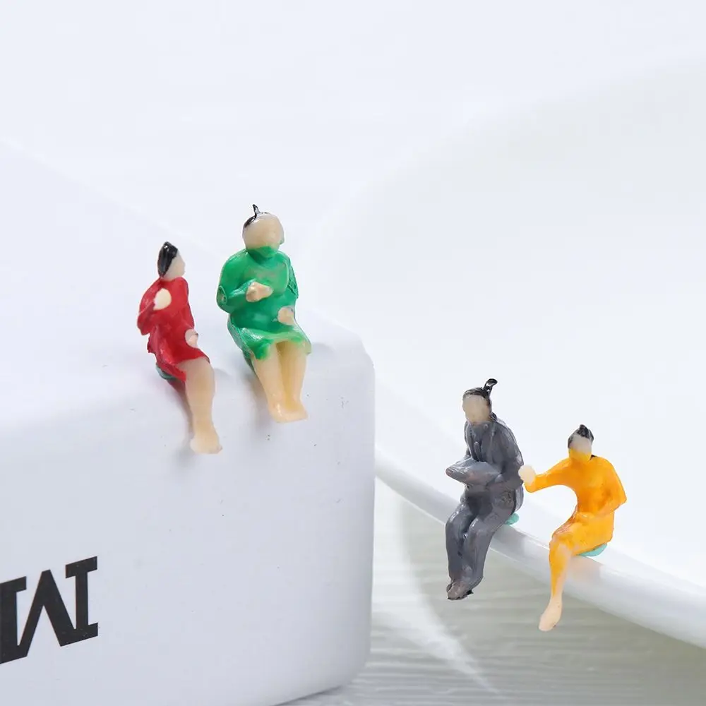 10pcs   1:87 Dollhouse Decorations Model Building Passengers Sit People Figures DIY Character Train Scenery