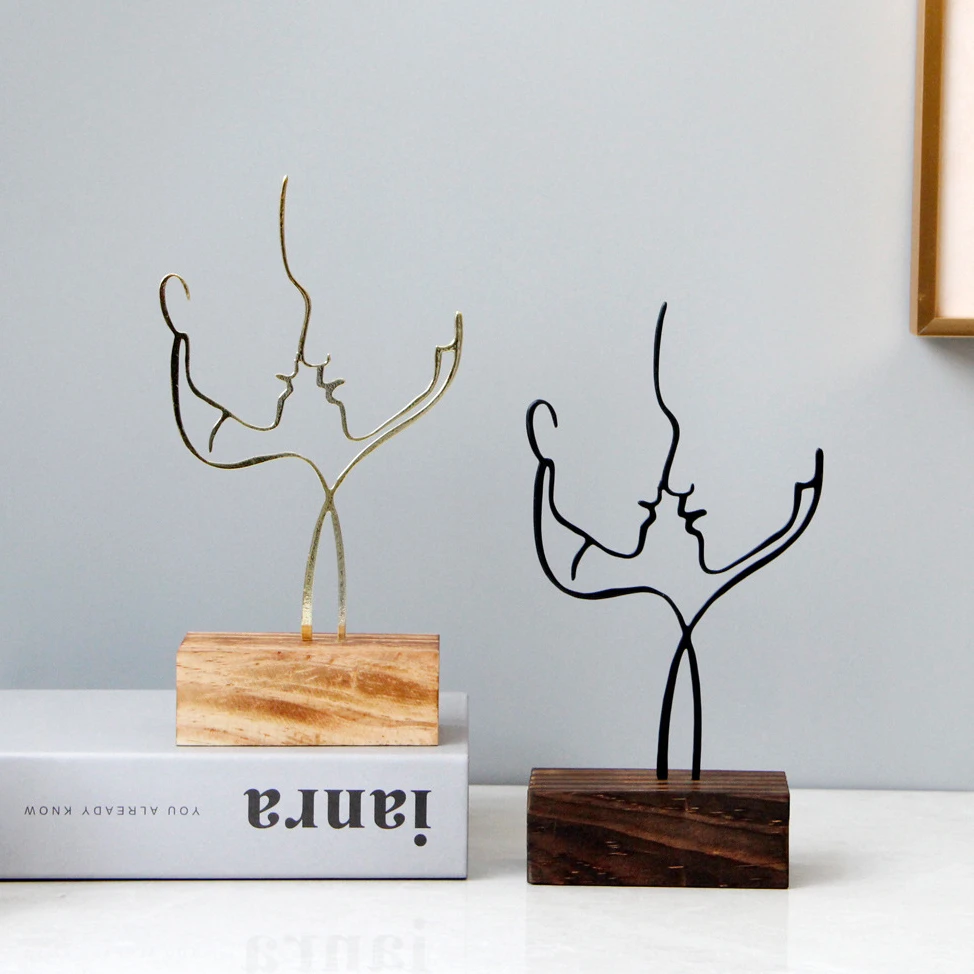

Abstract Iron Ornament Simple Romantic Metal Art Decoration with Wooden Base Living Room Office Desktop Decoration Couple Gift
