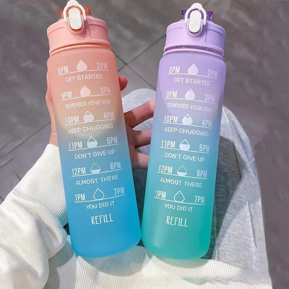 750ml Sports water Bottle High Temperature Resistant Graduated Straw Cup Plastic sports water bottle portable water bottle