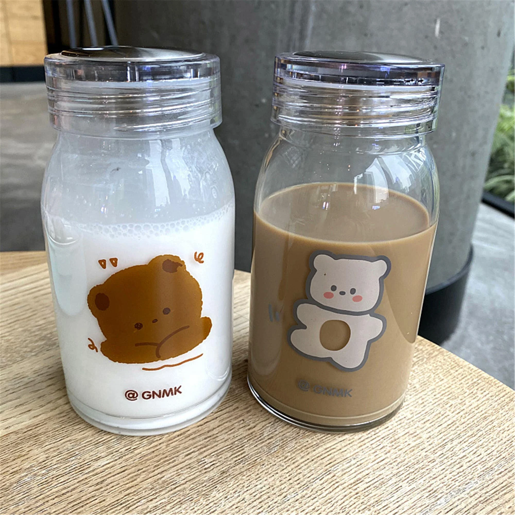 Charming Cartoon Bear Glass Water Bottle with Lid - 500ML Travel-Ready Aesthetic Design