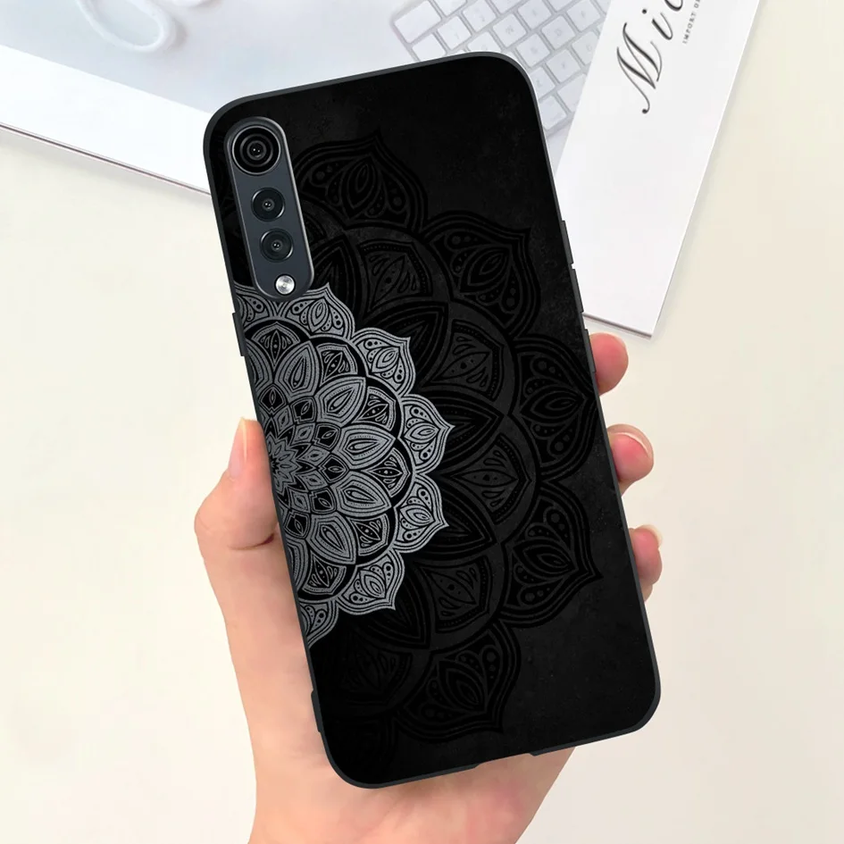 Stylish Shockproof Silicone Case with Fashionable Design