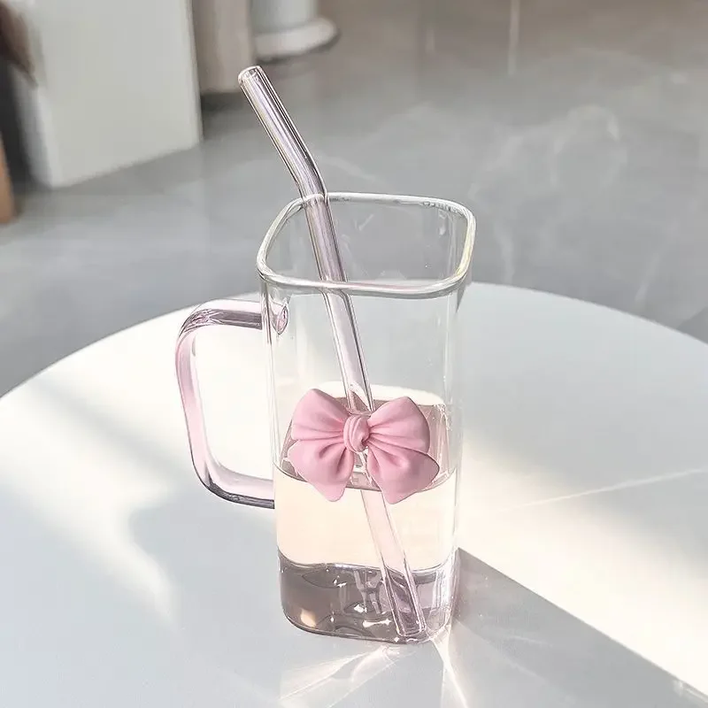 

2023 New Home Square Glass Simple Straw with Handle and Colored Inner Bottom Water Cup