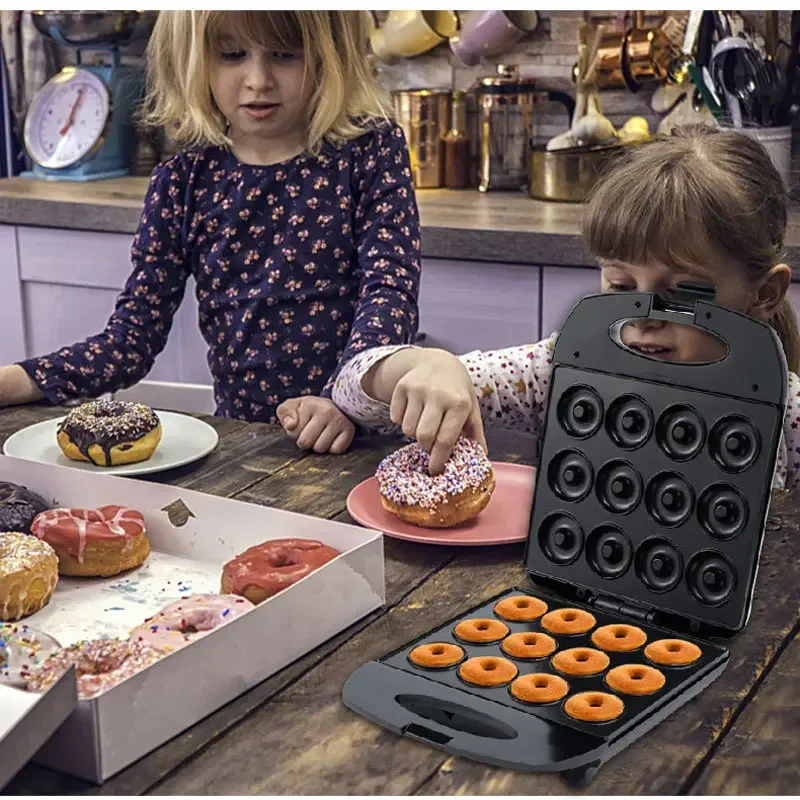 https://ae01.alicdn.com/kf/Sa9d61062eb024ddfa413906d81cde15b0/Houselin-Donut-Machine-Electric-1200W-Non-stick-Coated-Kitchen-Donut-Maker-Kid-s-Snacks-Desserts-Breakfast.jpg