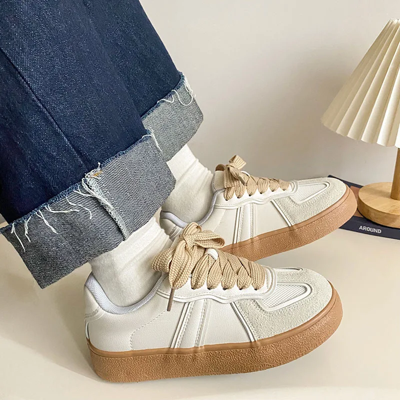 Women Shoes Thick Soled Cotton Board Shoes Autumn/Winter Vintage Plush Casual Sports Shoes Lace Up Warm Women Shoes 24-112