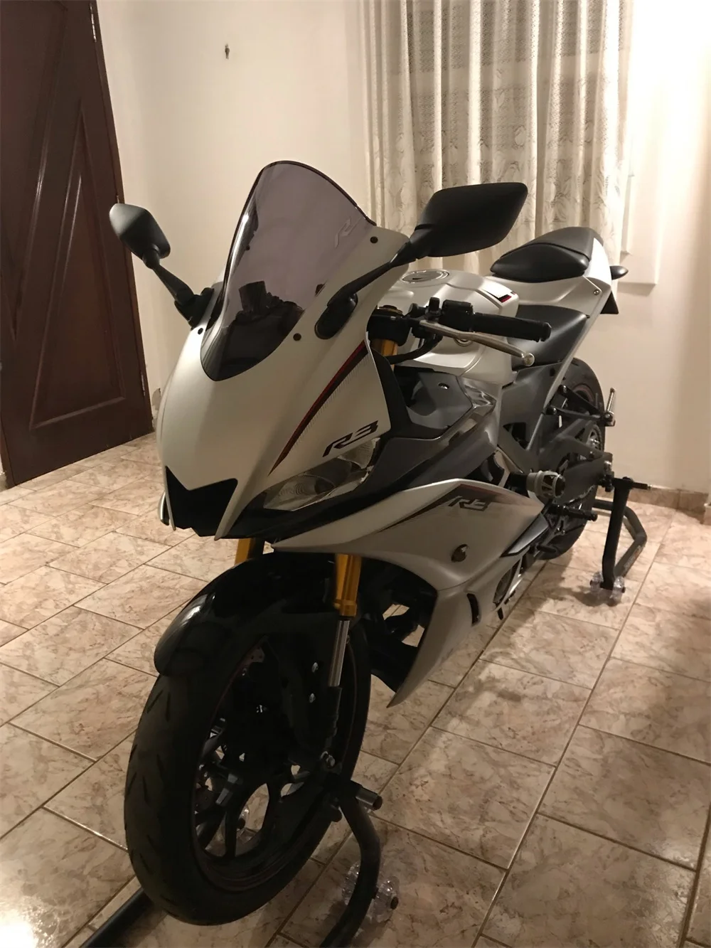 ヤマハ YZF R3 R25用ダブルバブル・ウインドスクリーン概要
