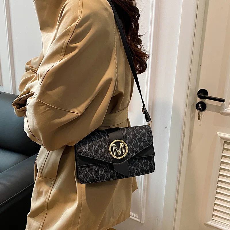 حقيبة كتف عصرية بسيطة بتصميم ريترو جديد لعام 2025،...