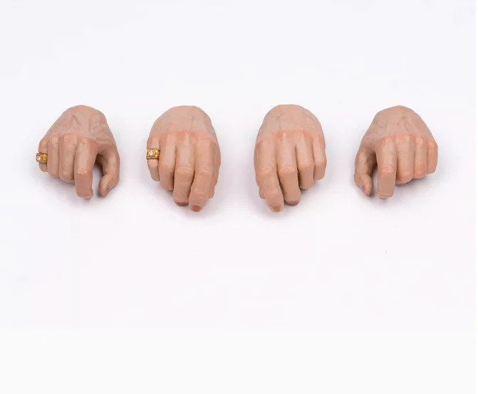 

POPTOYS EX-052 1/6 солдатические руки Модель 12 дюймов