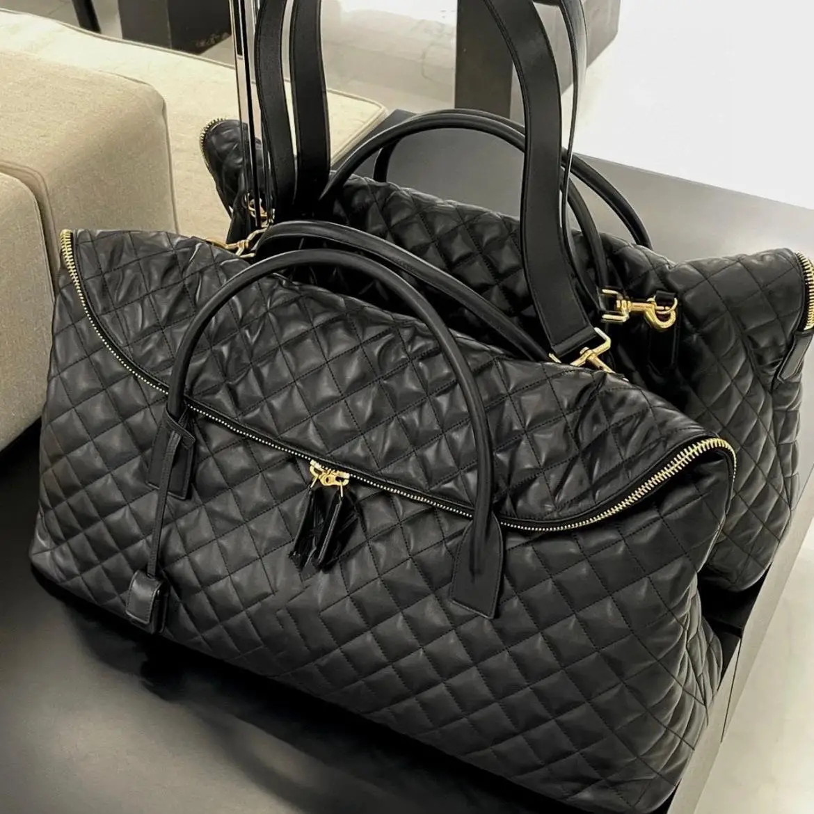 

YS 2023 New Large Capacity Genuine Leather Travel Bag Business Travel Boarding Bag, Fitness Bag, Trendy and Elegant One Shoulder