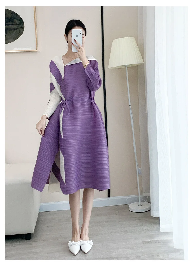 New women's long-sleeved multicolor dresses for fall 2022 Miyak fold Fashion loose plus-size V-neck drawstring waist dressv images - 6