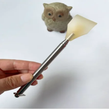 확장 가능한 선인장 등 긁개, 1/4인치 및 1/2인치 스파이크, 남녀 공용 한 손으로 사용 가능한 긁개, 내구성 있는 PVC