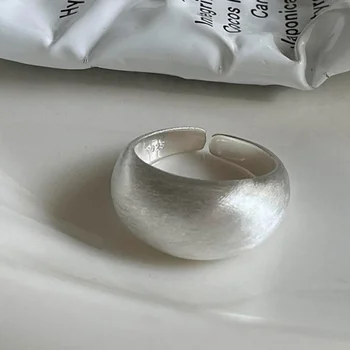 Anello in raso grosso opaco spazzolato opaco tinta unita color argento per donna Accessorio per gioielli con anello aperto moderno e minimalista