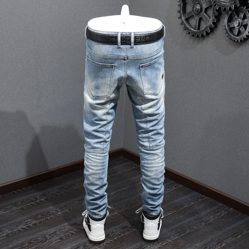 Street Fashion Men Jeans Retro Light Blue Elastic Slim Fit Spliced Biker Jeans Men Zipper Pocket Patched Designer Hip Hop Pants