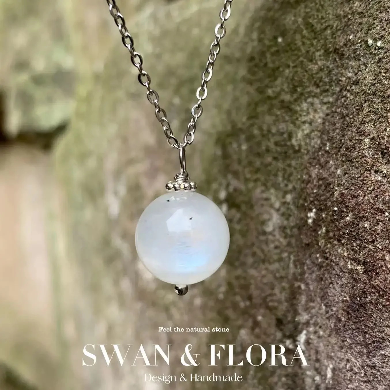 Pendant Necklace 11MM Natural Blue Moonstone Pendant Necklace Fine Jewelry Stones Healing Energy Gift Lucky Jewelry