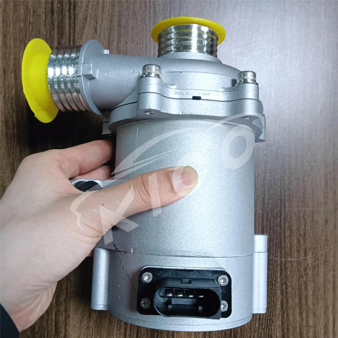 Cooling Water Pump Electric Water Pump 12V N20 11517597715 11517571508 for BMW 1 2 3 4 5 X1 X3 X4 Z4 ROADSTER