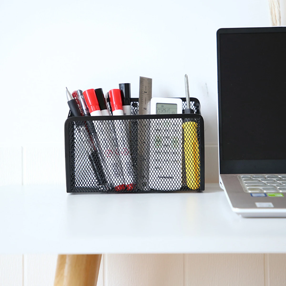 Pen Holder Desk Organizer Pen and Brush Holder Mesh Magnetic Pencil Holder Metal Stationary Organizer Desktop Stationery Storage Mesh Basket for Refrigerator Locker Office