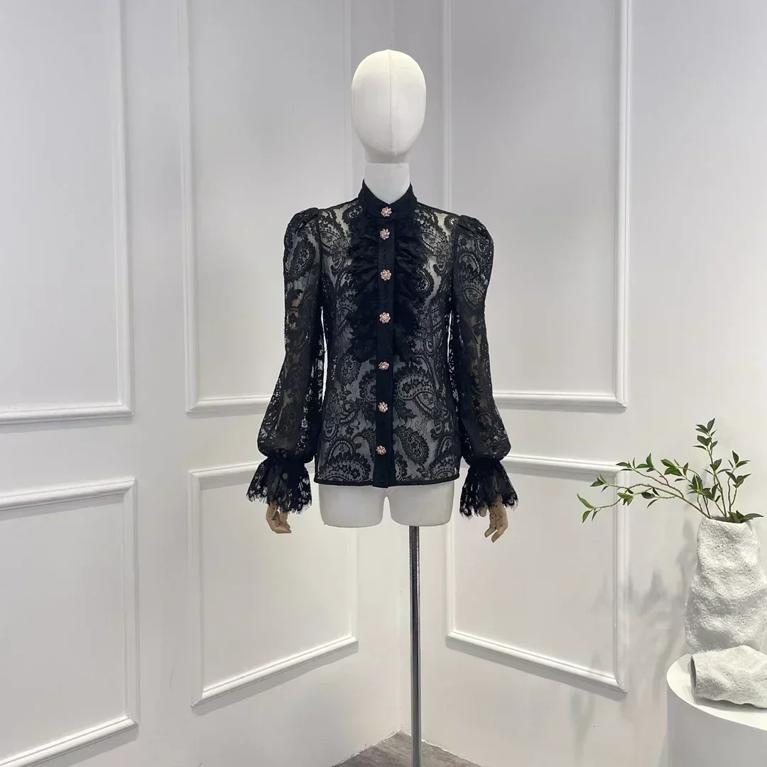 

Женская кружевная блузка из хлопка, ажурная блузка с длинными расклешенными рукавами и нежными пуговицами, 2023