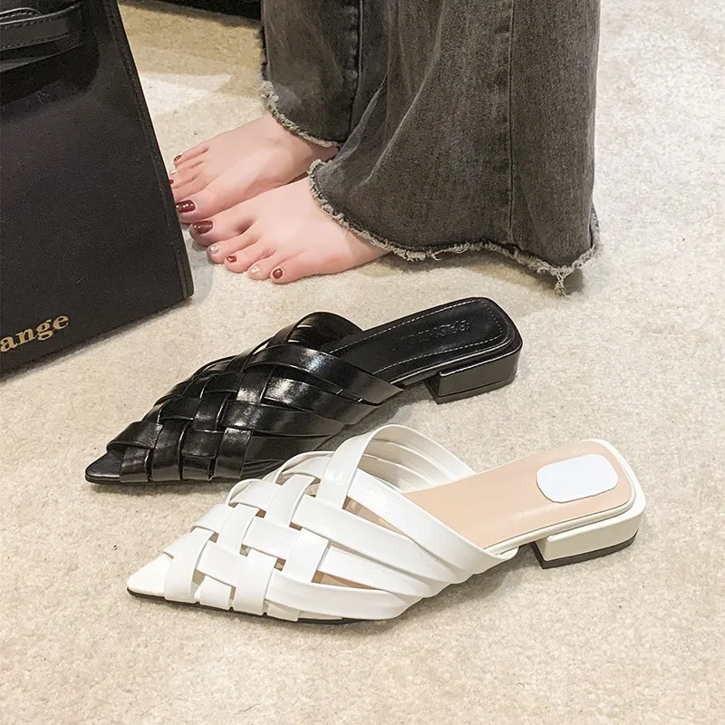 2024 New Summer Gold Silver Low Heels Slippers Women Pointed Toe Thick Heeled Gladiator Sandals Woman Brand Designer Heels Women