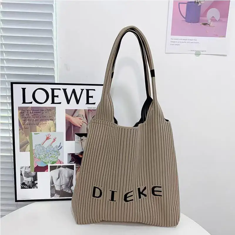 Large Capacity Fashion Women's Shoulder Bag Letter Daily Shoulder Bag Casual Fashion And Versatile Tote Bag For All Seasons