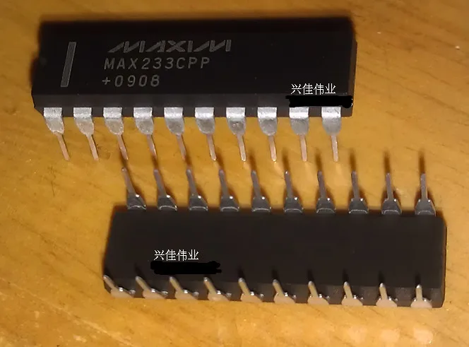(5 шт.) MAX233CPP DIP-20 RS-232 |