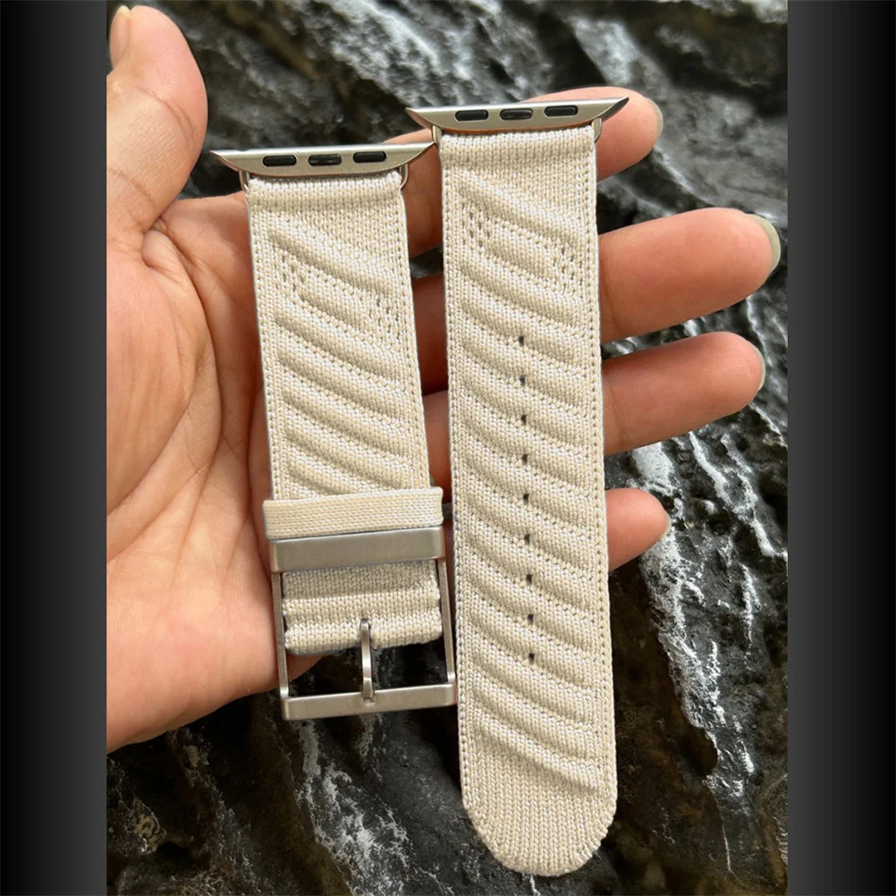 Elegant Sport Bracelet for Smart Watches - Premium Design for Durability and Style