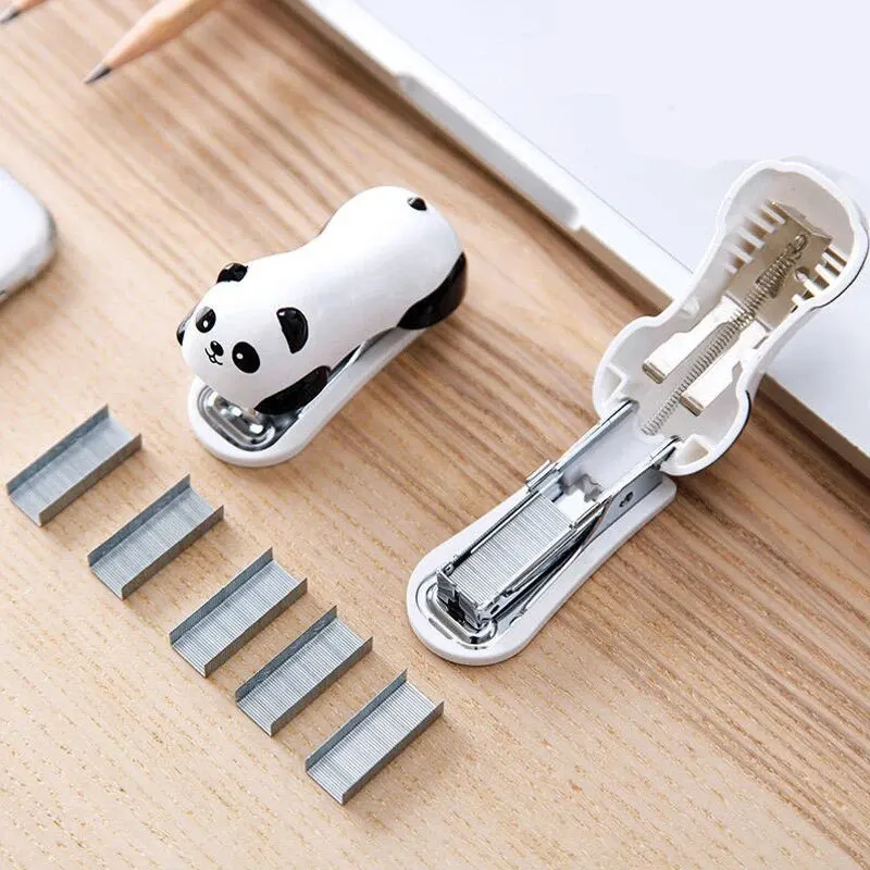1PCS Red Panda Stapler Set 0453 Combination Type 10 # 10 # Adaptable 0010 Staple Needle Cartoon Mini mini stapler set