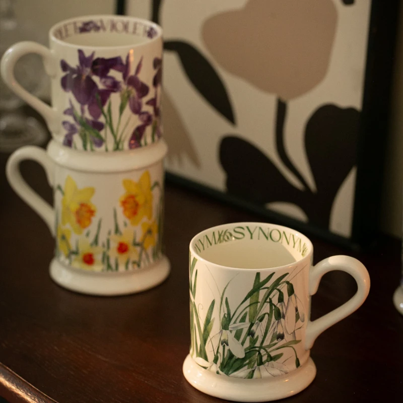 

Retro flower ceramic coffee cups milk cups mug European couple cups exquisite home cups.