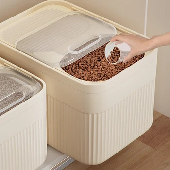 Pet Food Storage Container 2