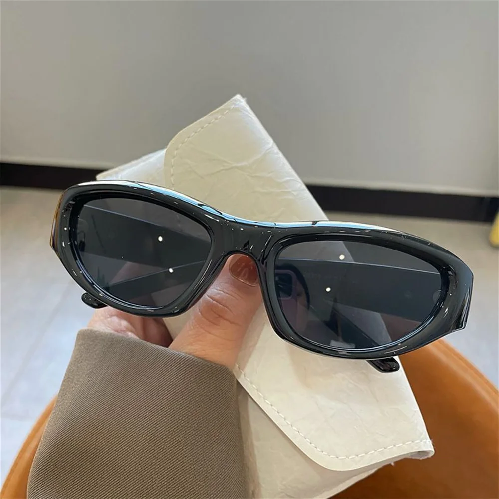 

Small Oval Y2K Sunglasses for Men Women Travel UV400 Brand Designer Millennium Punk Classic Retro Fashion Eyewear Oculos De Sol