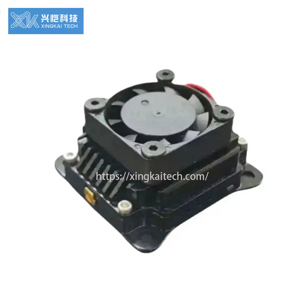 Module émetteur/récepteur vidéo 3W haute puissance pour FPV drone, montrant les ports d'entrée et de sortie.