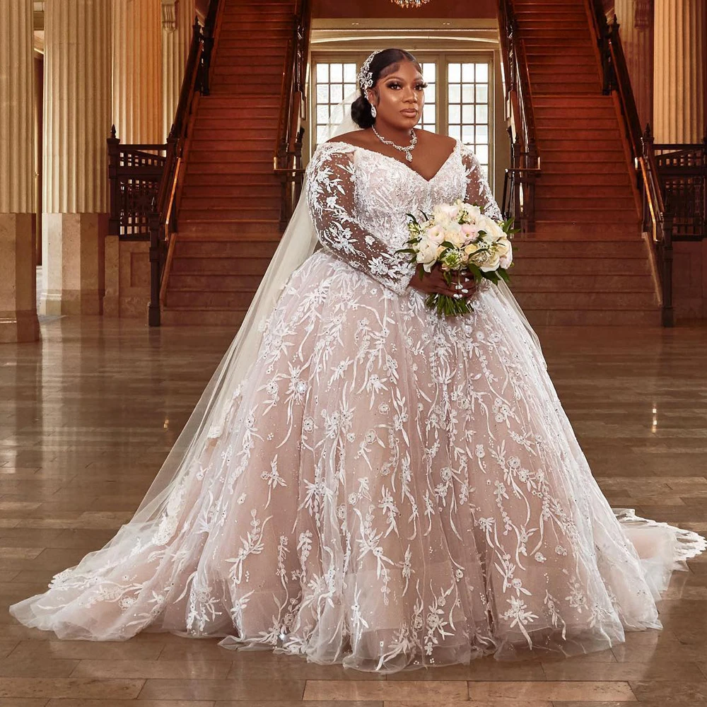 Plus Size Wedding Dresses Long Sleeves Africa Bridal Gown V Neck Beads Appliqued Lace Beach Custom Plus Size Wedding Dresses Long Sleeves Africa Bridal Gown V Neck Beads Appliqued Lace Beach Custom