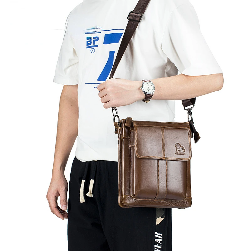 Men's Leather Crossbody Bag First Layer Cowhide Single Shoulder Bag Men's Retro Large Capacity Multi-functional Crossbody Bag